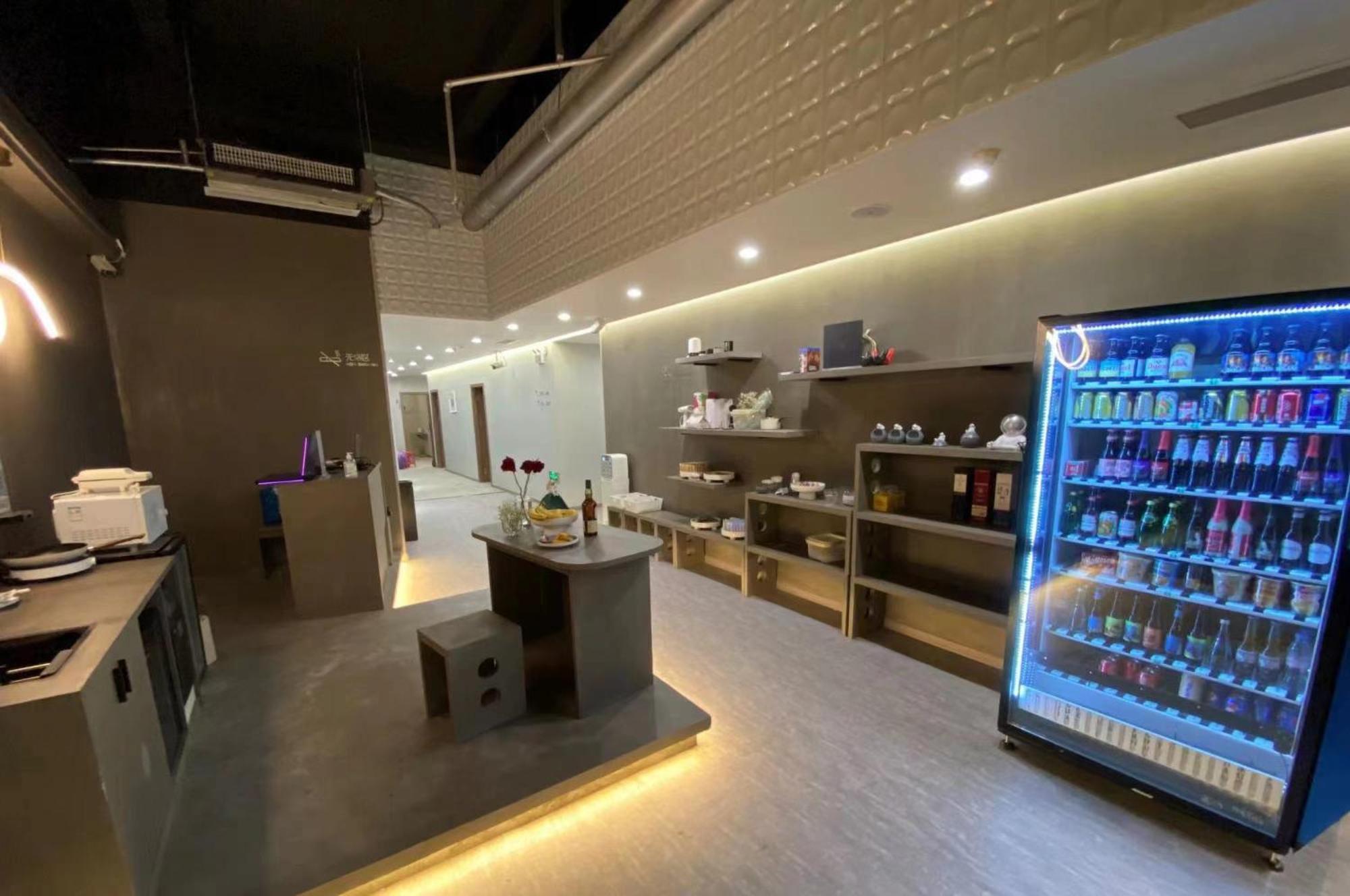 Puzzle Hotel Guangzhou Fenghuang New Village Subway Station Esterno foto