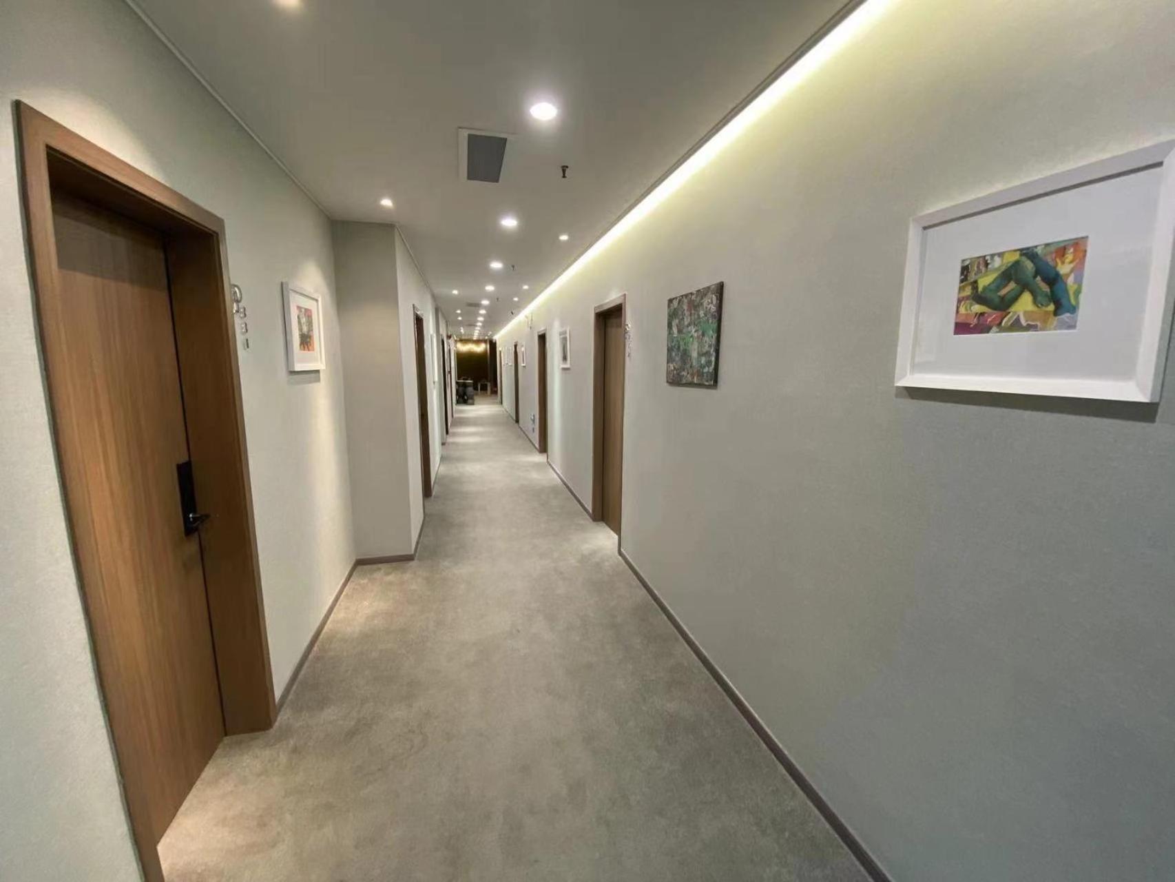 Puzzle Hotel Guangzhou Fenghuang New Village Subway Station Esterno foto