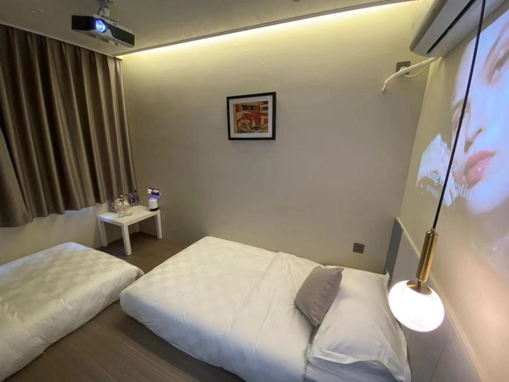 Puzzle Hotel Guangzhou Fenghuang New Village Subway Station Esterno foto